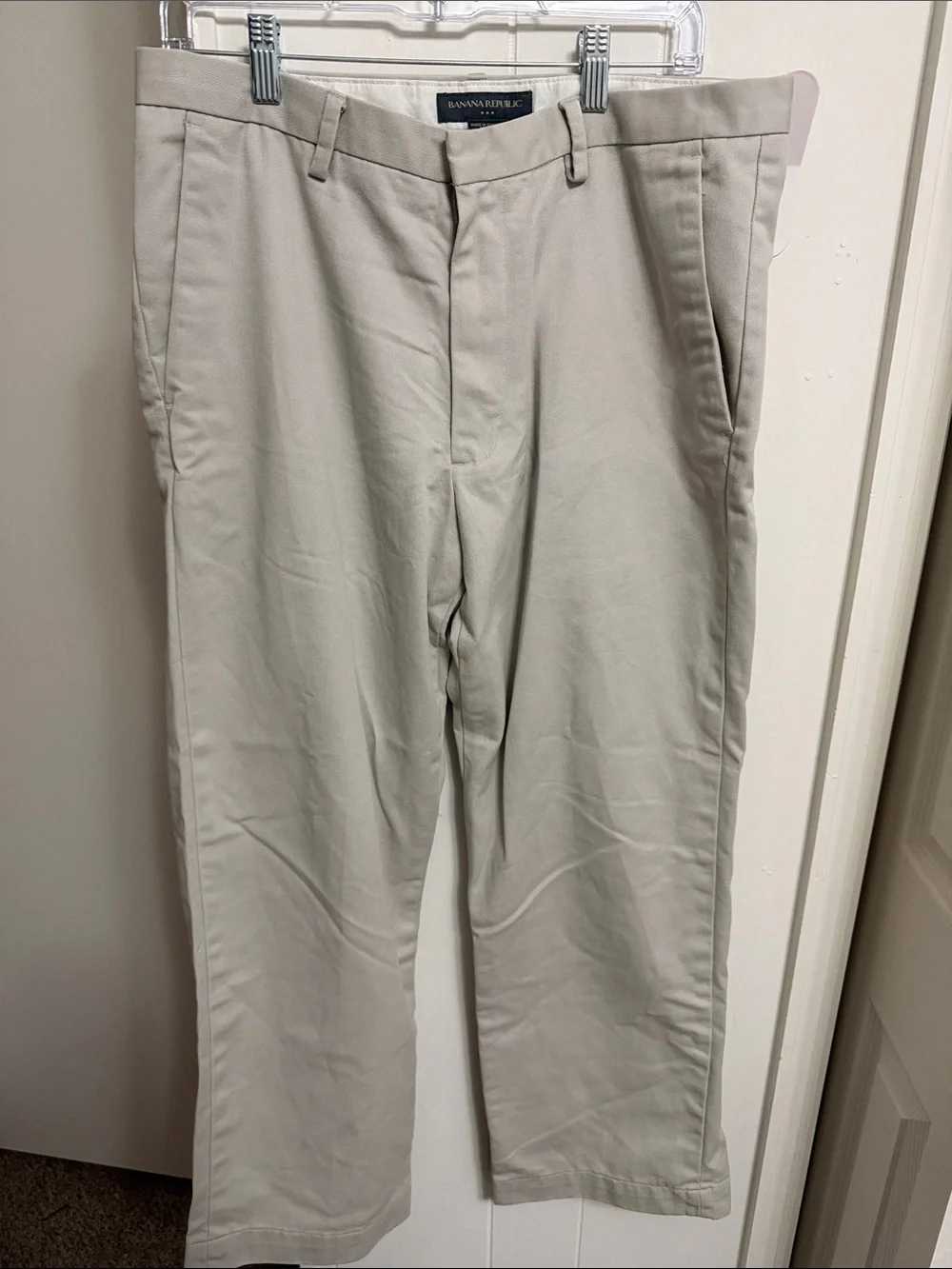 Banana Republic Light Beige Men’s Chino Pants